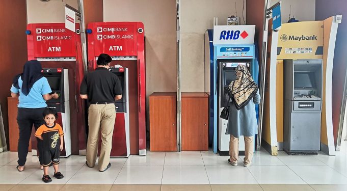 Malaysian banks' loan growth to stay at 5-6% in 2023 on economic stability, says S&P Global