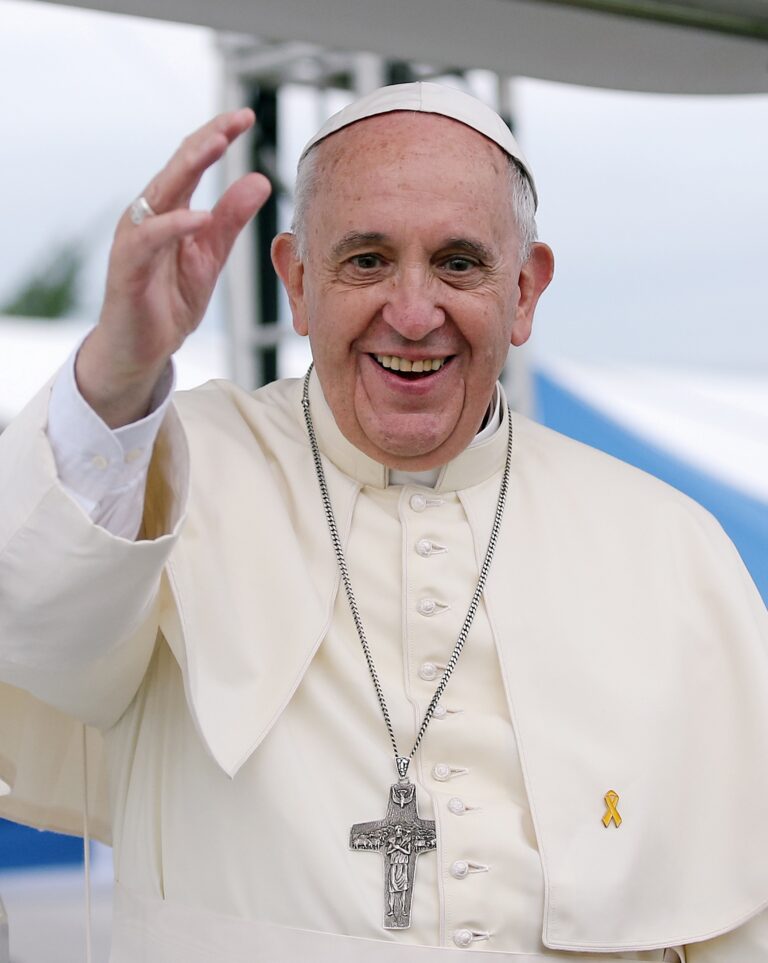 Pope Francis’s Body Moved to St. Peter’s for Public Viewing