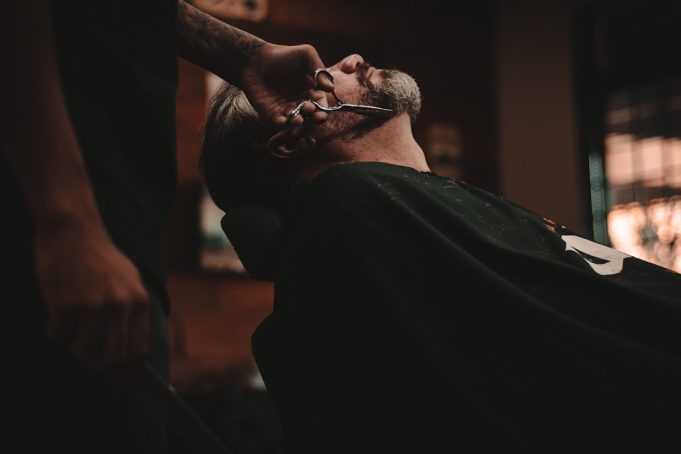 Robot Barbers in China Map Heads with 3D Scans for Eight Dollar Cuts Robot Barbers in China Map Heads with 3D Scans for Eight Dollar Cuts
