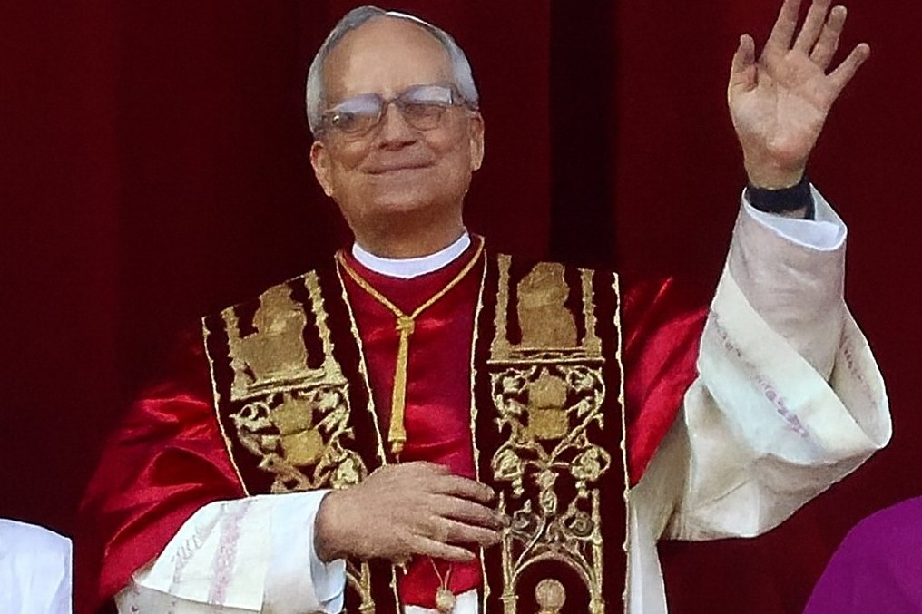 Pope Leo XIV Begins First European Trip to Secular France