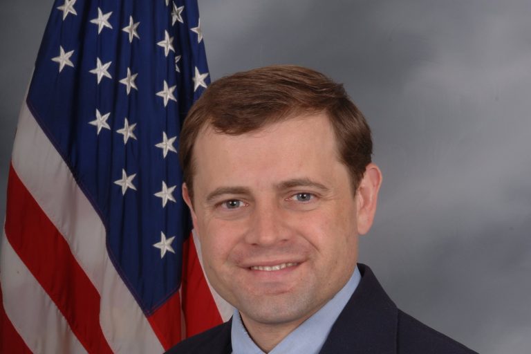 Should Congress rein in AI? In this candidate Q&A, two 5th District