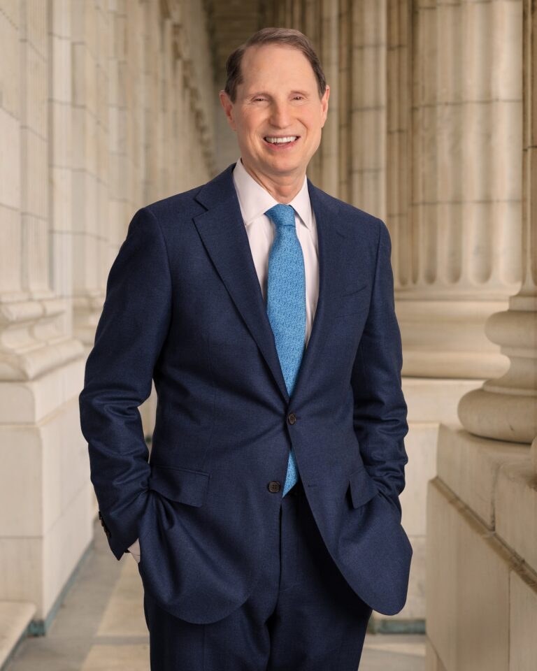 Ron Wyden Voted to Block Voter ID and a Ban on Congressional Stock Trading