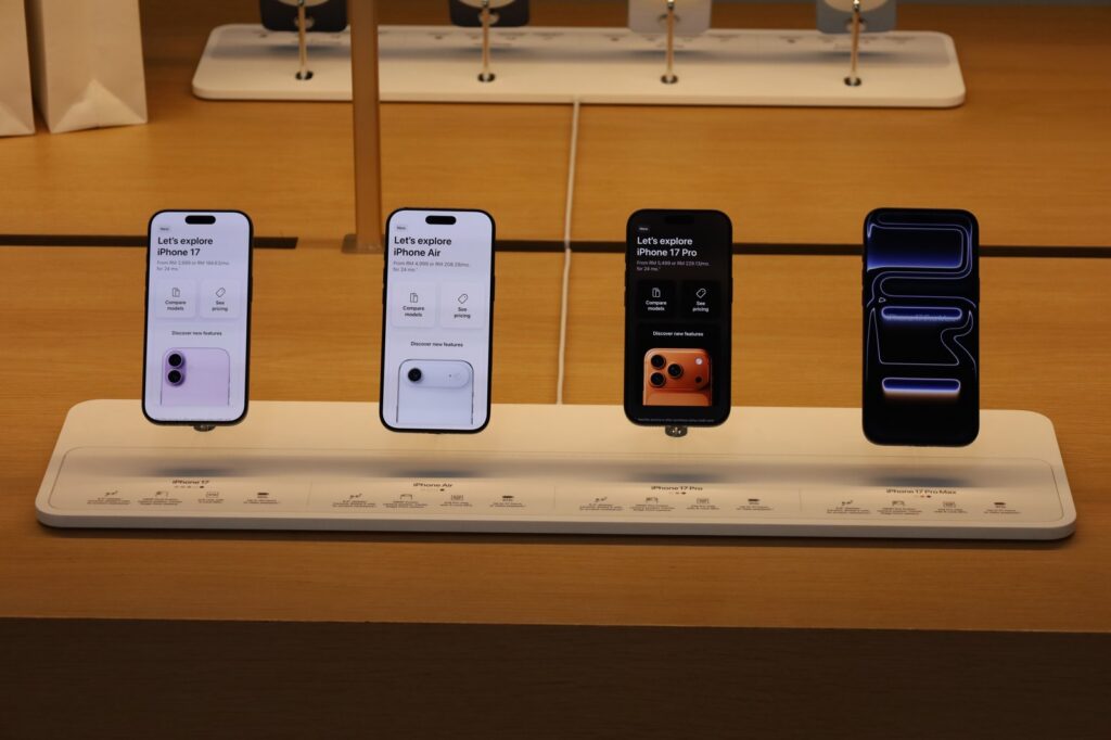 T-Mobile's Free iPhone 17 Deal Signals Permanent Shift in Carrier Subsidy Strategy