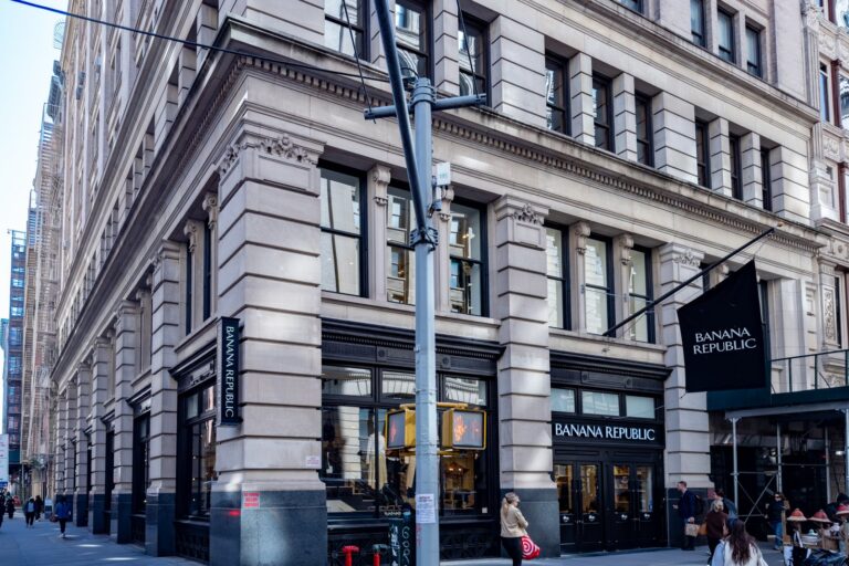 How Banana Republic Partners With Independent Designers to Reshape Its Image