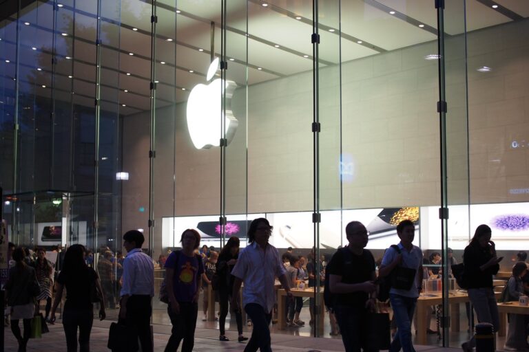 How to Strategically Time Purchases of Apple Hardware for Maximum Value