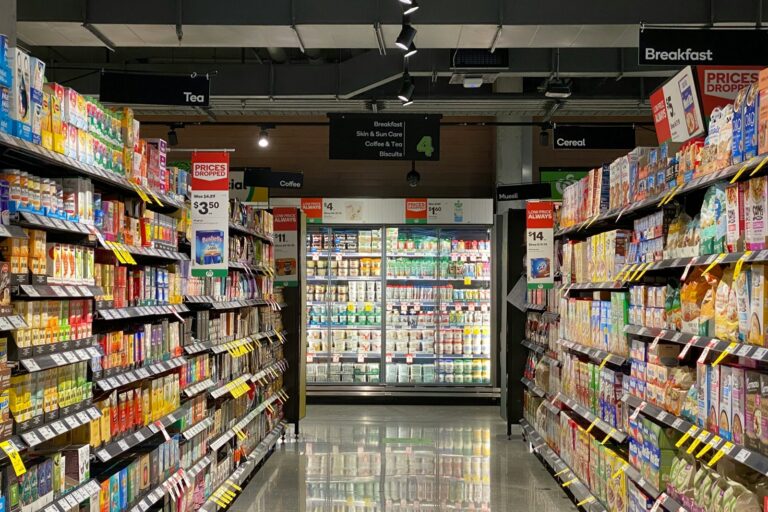 Kroger Adapts In-Store Experience as AI Tools Erode Retail Loyalty